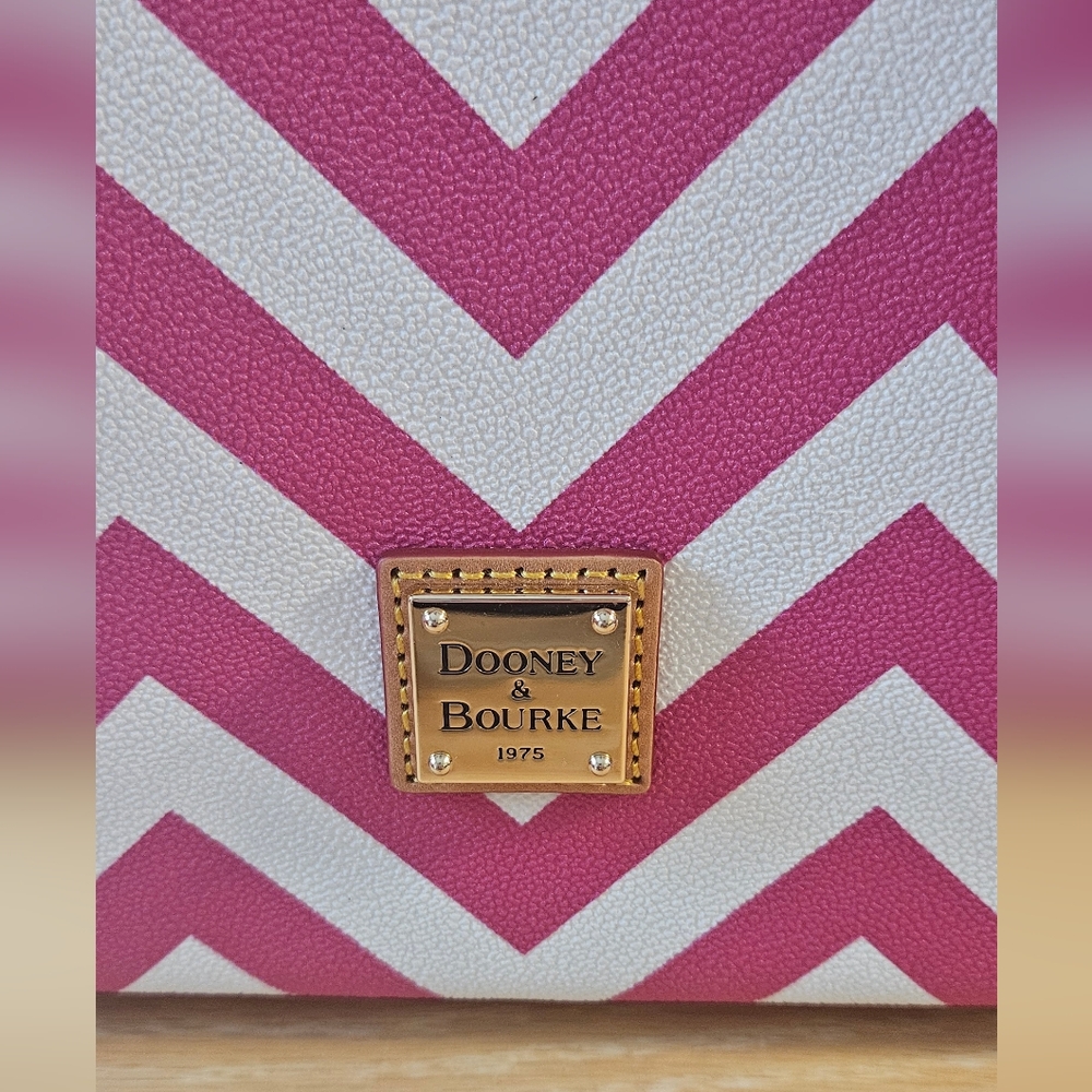 Dooney & Bourke Chevron Fuchsia & White Hobo Bag W/ Leather Strap
